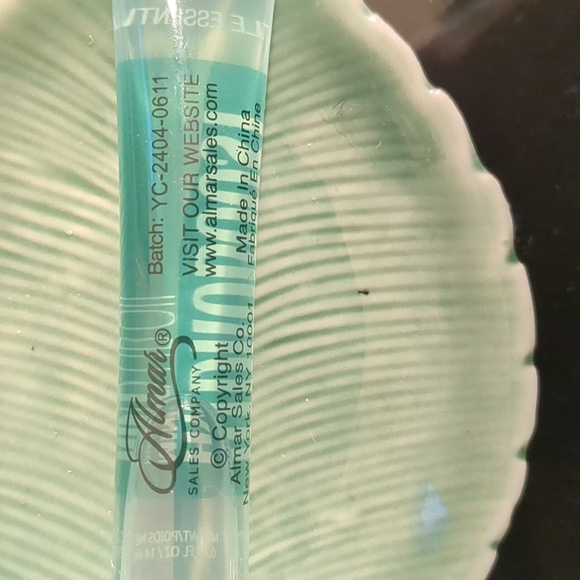 Lip Oil - Picture 3 of 3